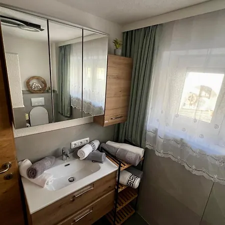 Alpenflair 74 Apartman *